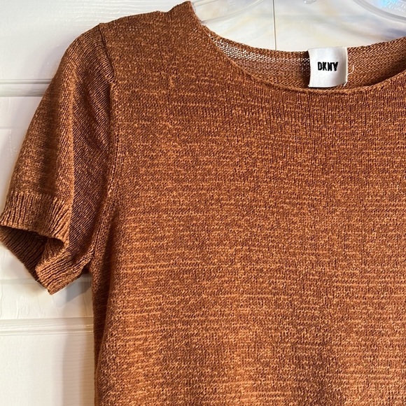 DKNY short sleeve woven scoop neck sweater women’s size S/M - Picture 2 of 11